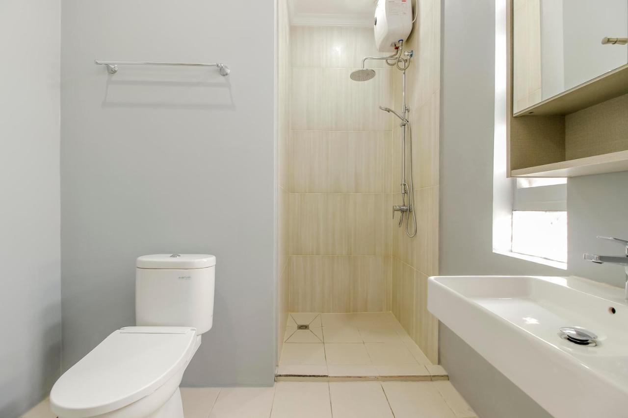 Reddoorz Plus @ Kwitang 2 Jakarta Exterior foto
